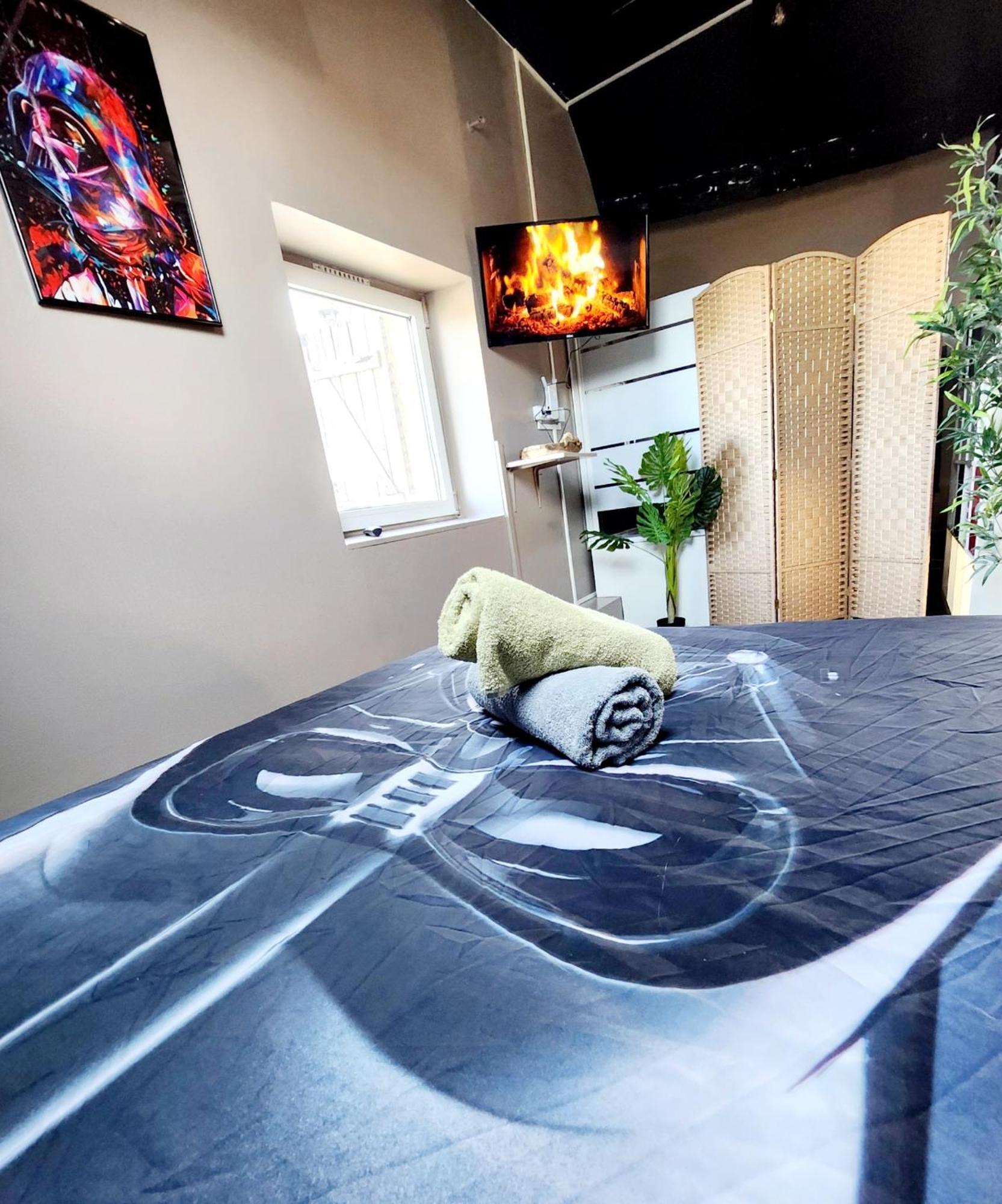 Maison Disney - 2 Suites Premium - A 10 Minutes Du Parc Disneyland Conde-Sainte-Libiaire エクステリア 写真