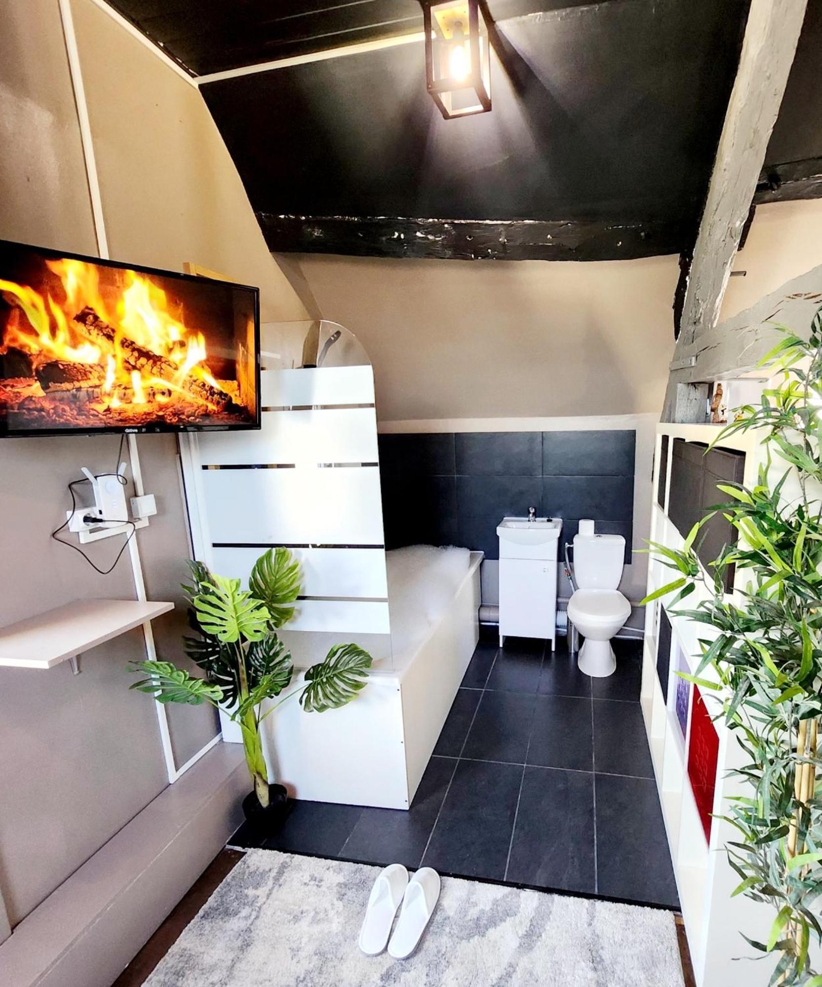 Maison Disney - 2 Suites Premium - A 10 Minutes Du Parc Disneyland Conde-Sainte-Libiaire エクステリア 写真
